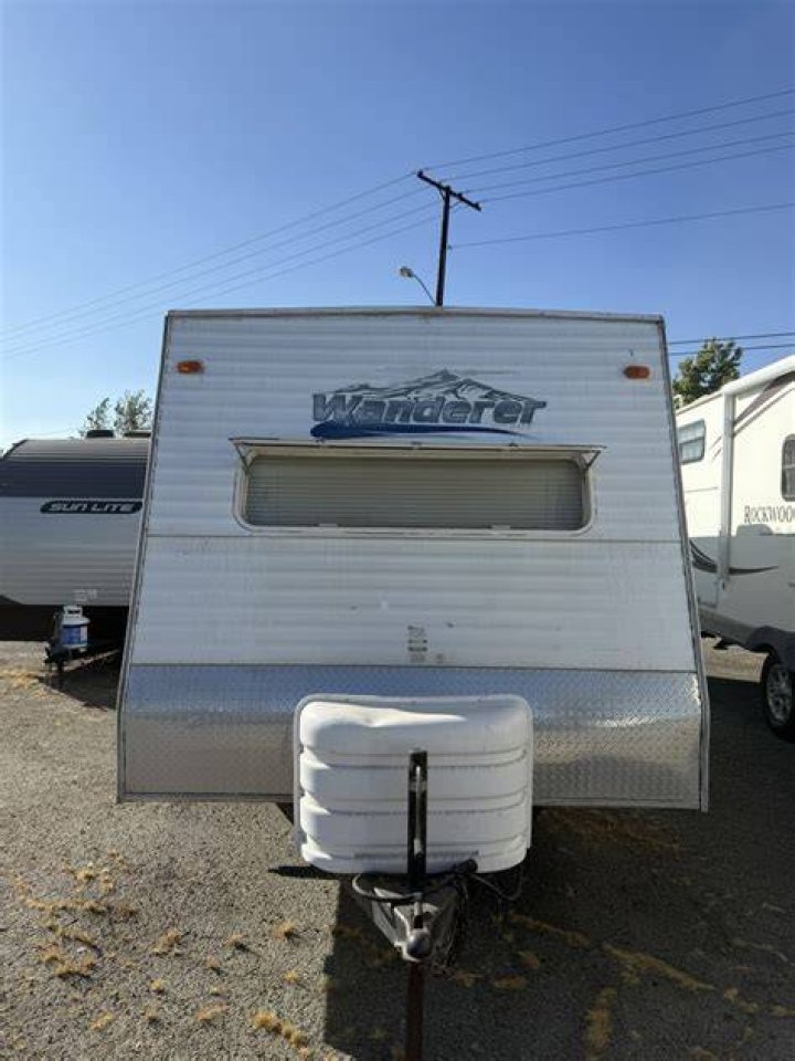 How big is a Thor Wanderer travel trailer?