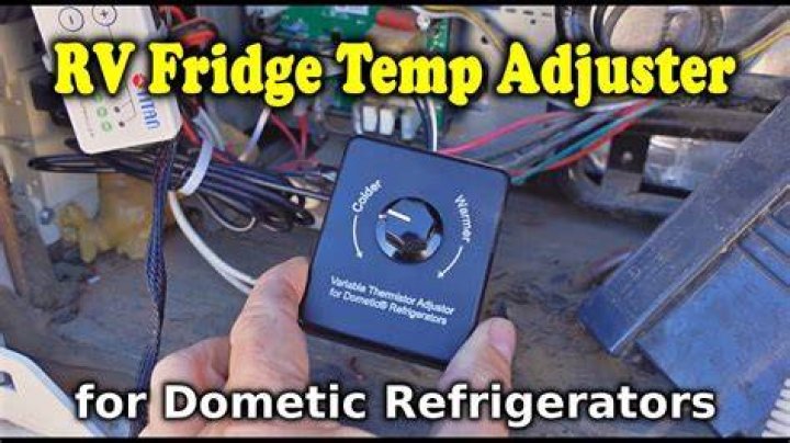 How do I set the temperature on my Dometic RV refrigerator?