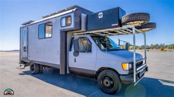 How do you get a stuck slide out of a camper?