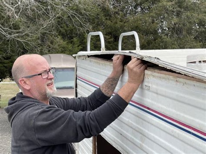 How do you repair an exterior fiberglass camper?