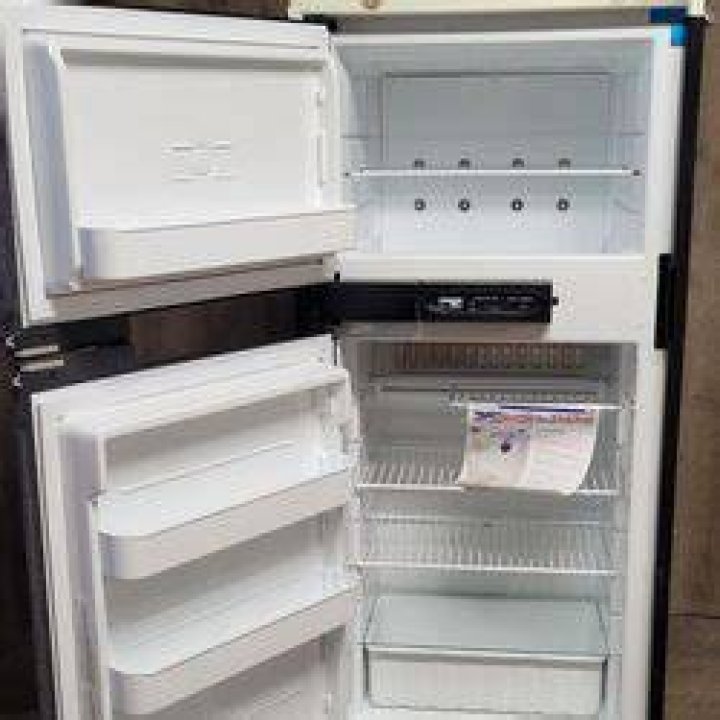 How do you reset a norcold n611rt refrigerator?