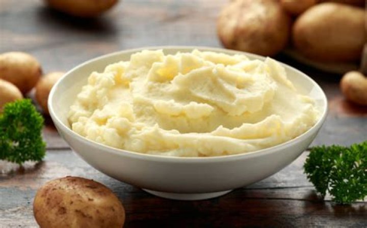 How many calories does mashed potatoes have?