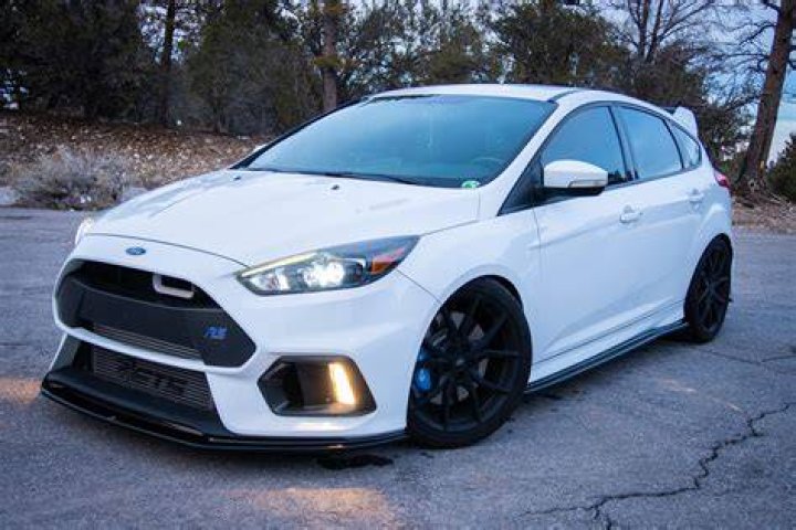 How much does a Ford Focus Rim cost?