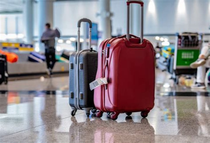 What happens to luggage left at baggage claim?