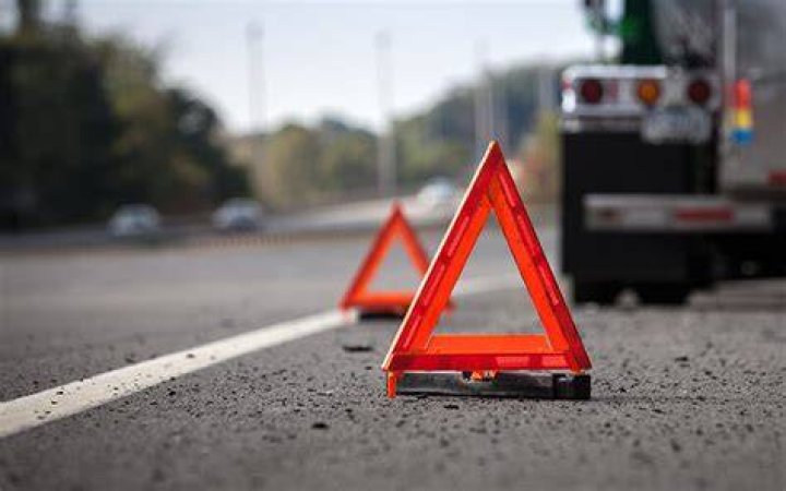 What to do if you break down on the side of the road?