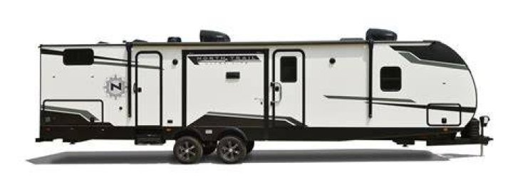 Where is the crack in the heartland North Trail travel trailer?