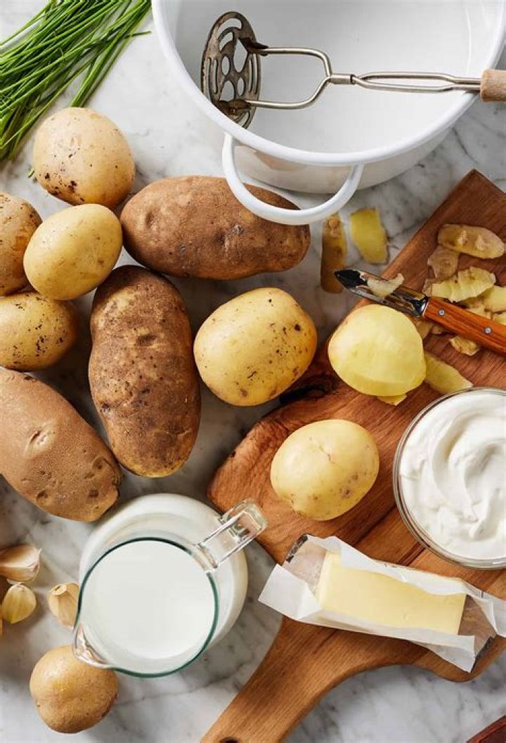 Which is better for mashed potatoes red or white?
