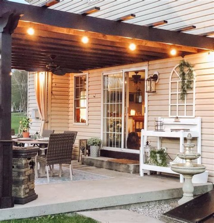 Why is my back porch light not working?