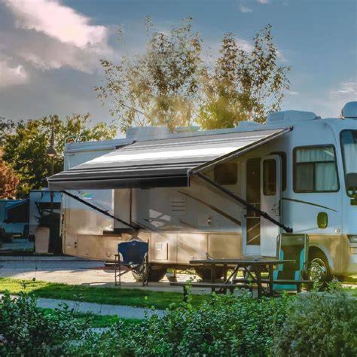 Why wont my rv awning retract?